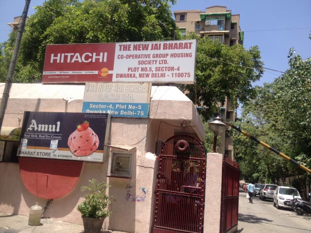 3 Bhk flat in Jai Bharat Apartment in just 3.12 Cr 